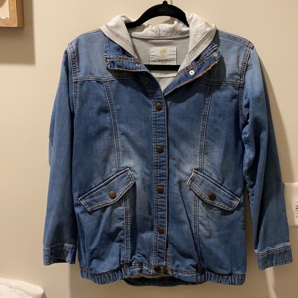 Super cute Jean jacket!